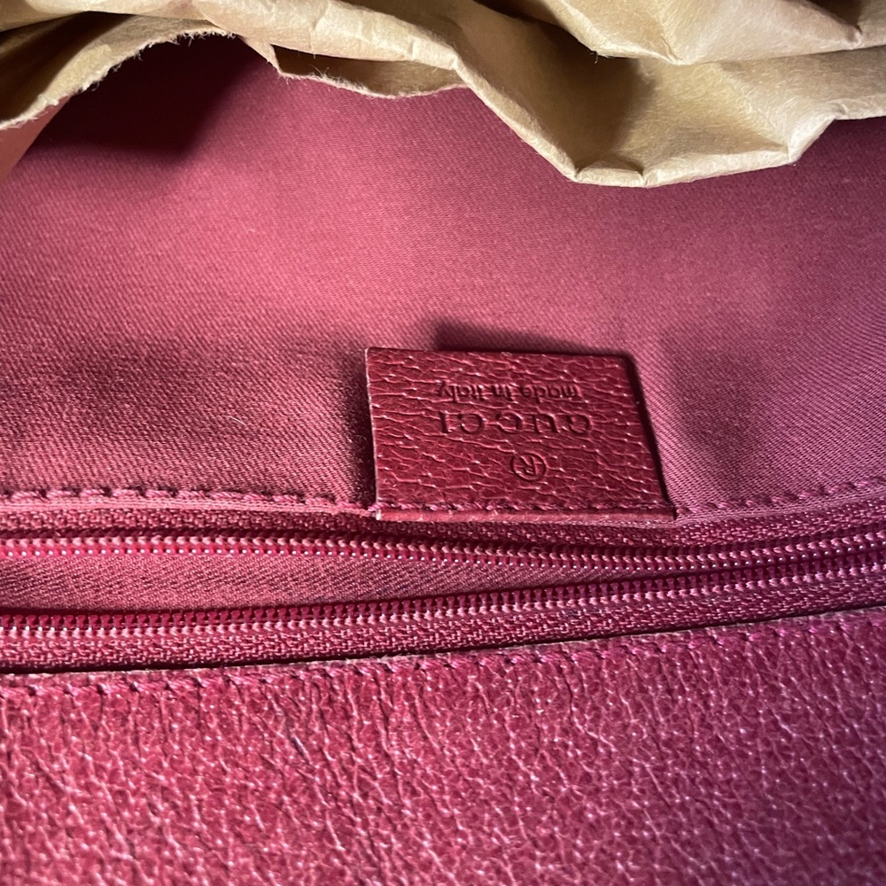 Tan Gucci GG Canvas Eclipse Shoulder Bag - Picture 16 of 17